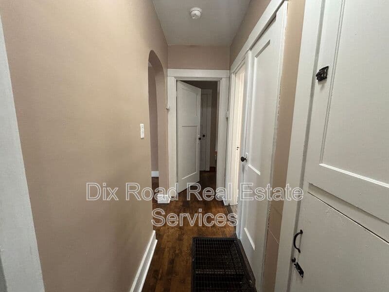 Dayton House: 1019 Burleigh Avenue