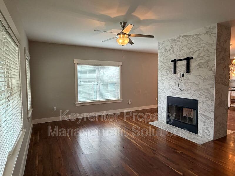 Waynesboro House: 2440 Belvue Rd