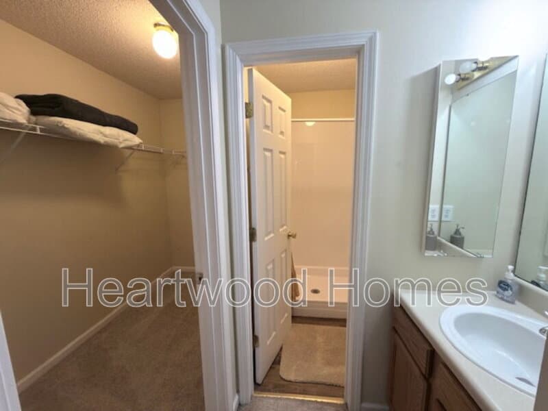 West Columbia House: 264 Orchard Hill Drive