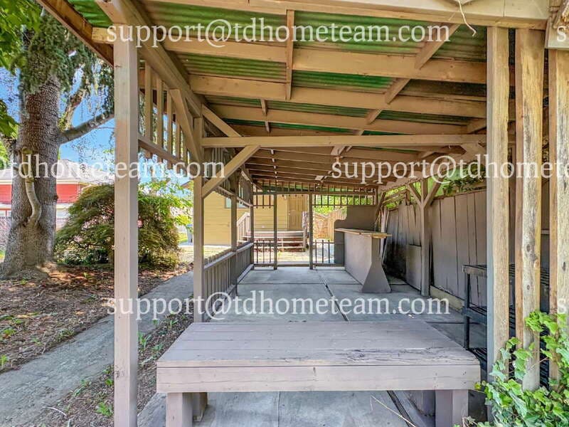 Kent House: 617 3rd Ave S