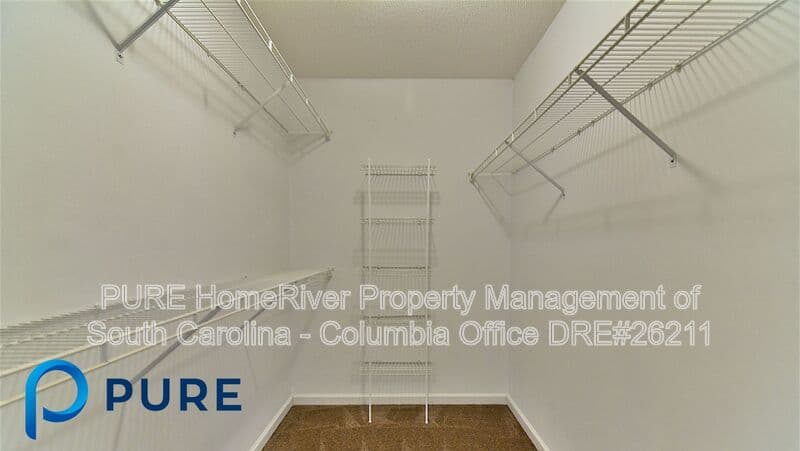 Lexington House: 309 Louisa Ln