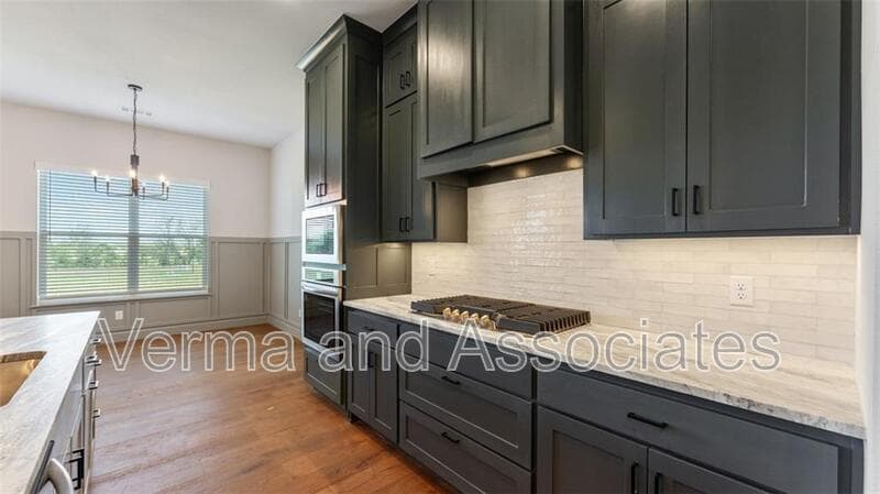 Centerton House: 1221 Mammoth St