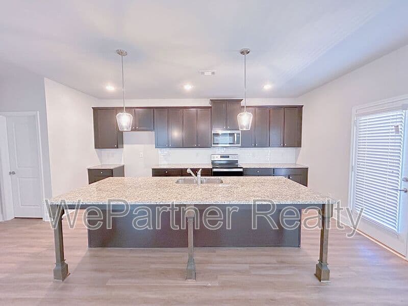 Decatur Townhome: 2586 Mills Commons Dr