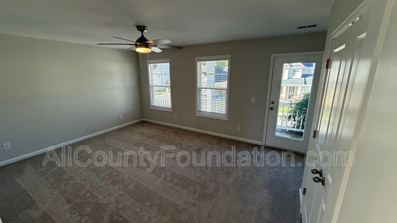 Summerville House: 2512 Hummingbird Lane