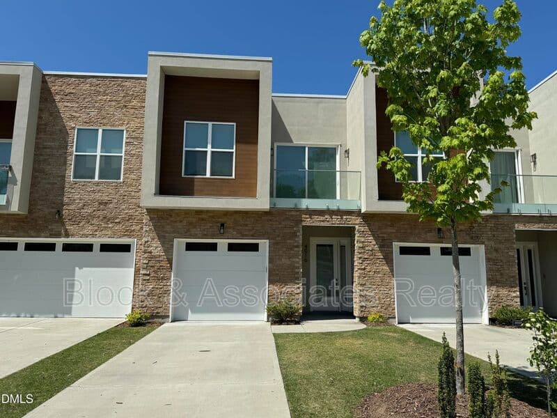 Durham House: 4016 Southpoint Landing