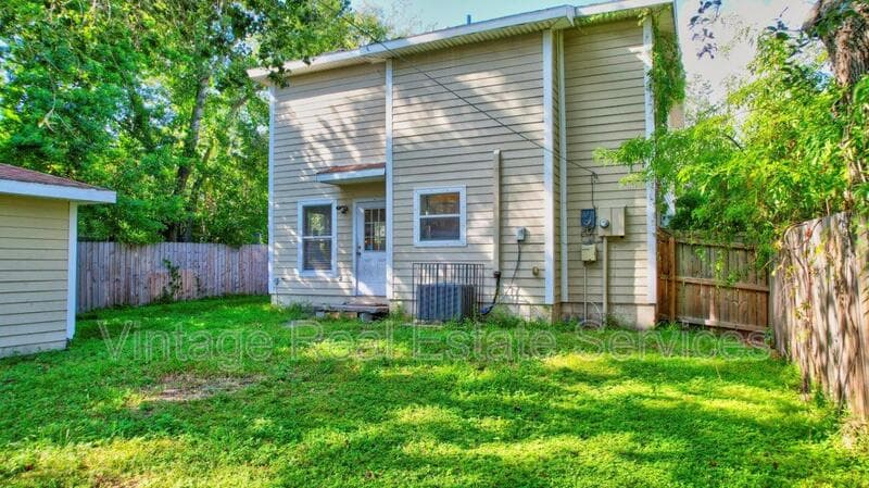 St Petersburg House: 720 Newton Avenue