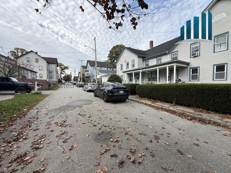 Fall River Condo: 73 Brown St
