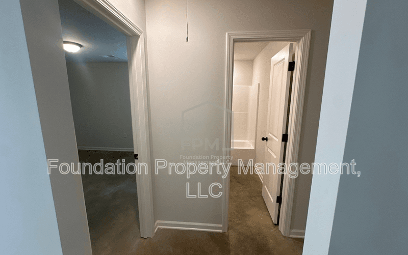 West Memphis House: 311 Westree Street
