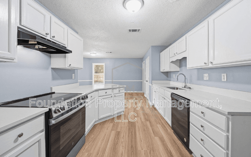 Cordova House: 1491 Appling Wood Cove South
