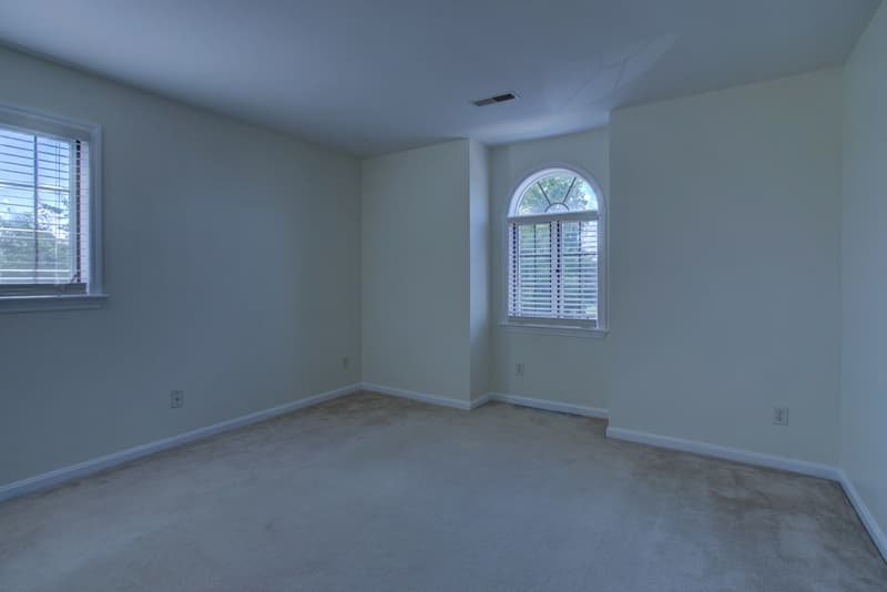 Lancaster House: 103 Black Oak Drive