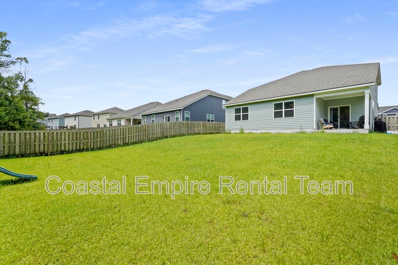Richmond Hill House: 41 Gypsea Lane