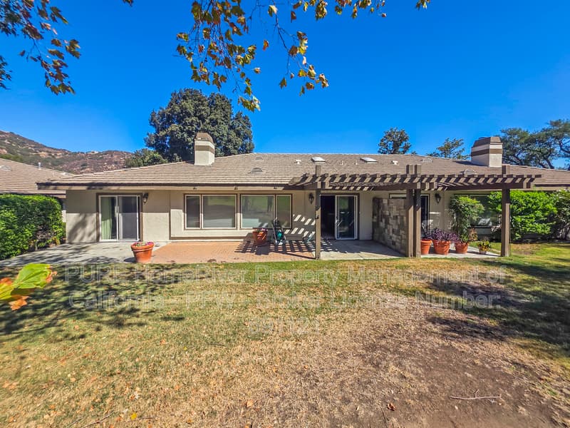 Murrieta House: 38421 Oaktree Loop