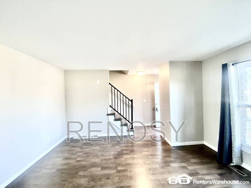 Des Moines House: 4924 Madison Ave