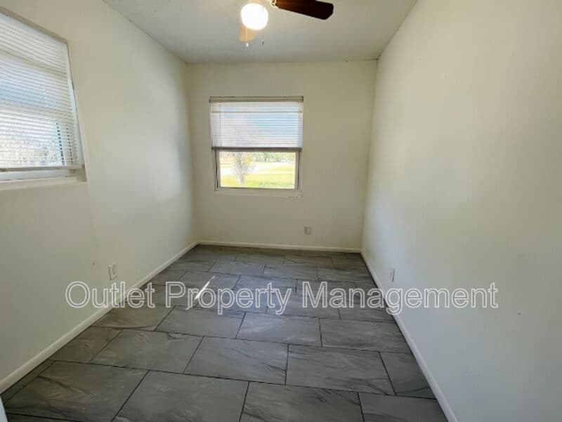 Sanford Condo: 918 E. 10th Street