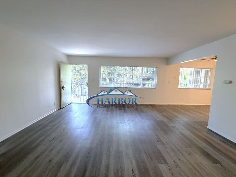 San Pedro Condo: 718 S. Leland Street