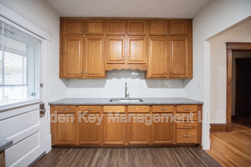 North Olmsted Condo: 5195 Dover Center Road - 1