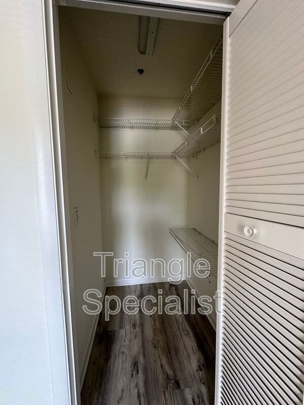 Raleigh Condo: 1420 Collegiate Circle