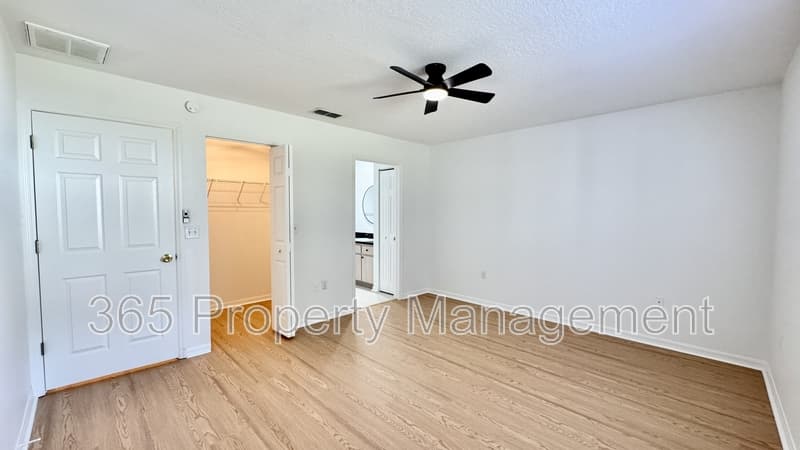 Spring Hill House: 12175 Katherwood Street