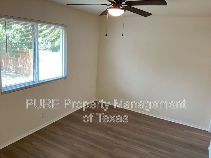 Round Rock Condo: 418 Parkhill Cv
