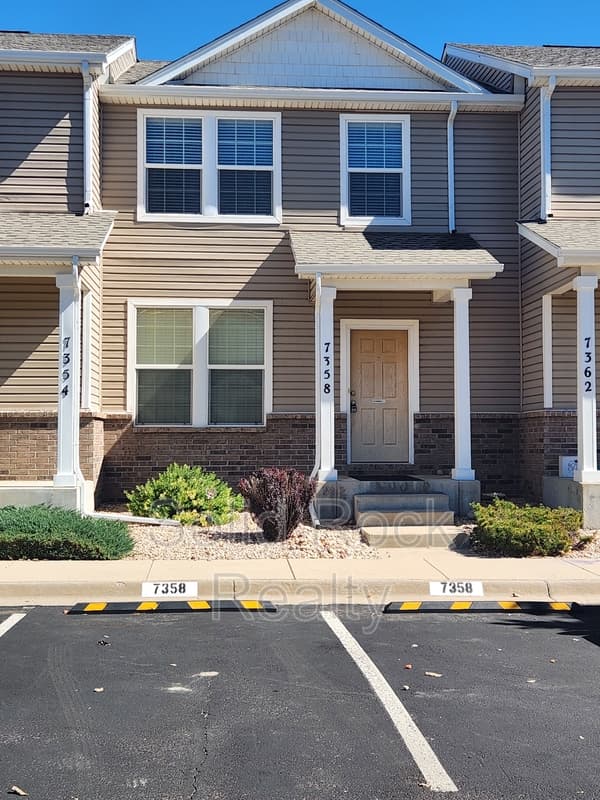 Fountain Condo: 7358 Countryside Grove - 1