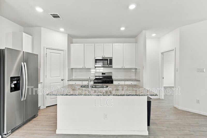 San Antonio House: 14011 Southton Basin