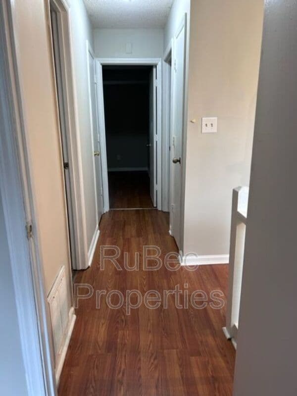 Charlotte House: 6024 Spanish Oak Road