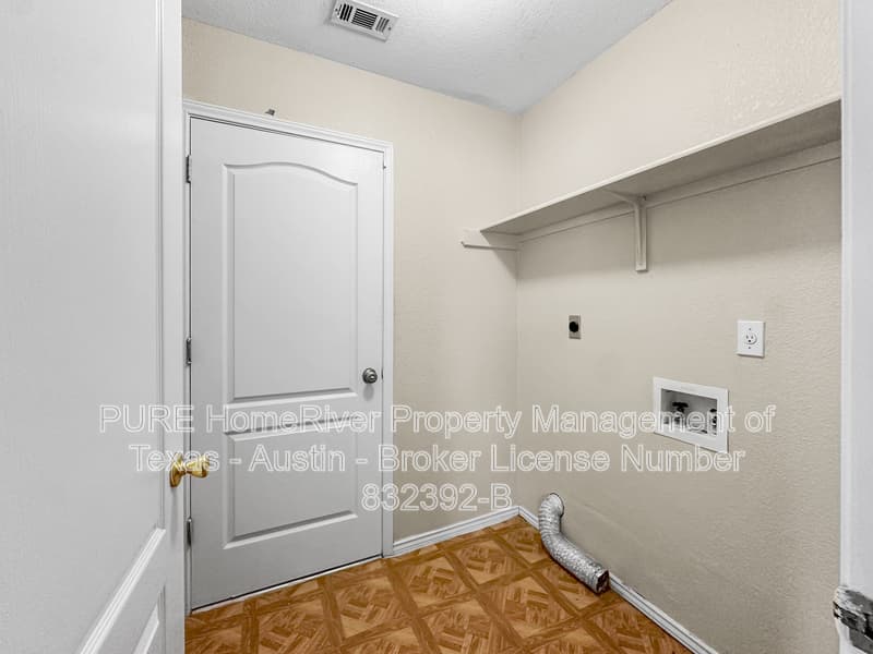 Austin House: 9806 Copper Creek Dr