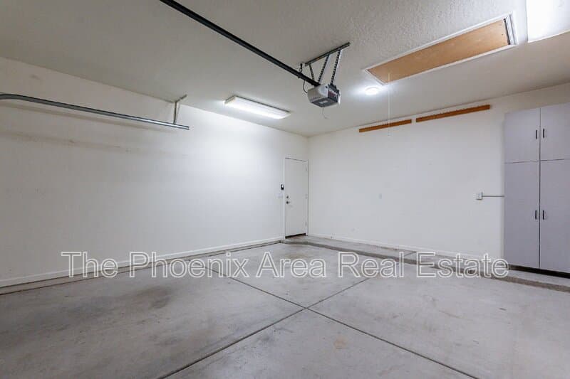 Mesa House: 4133 E Elmwood St