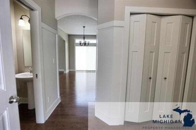 Byron Center House: 8965 Plantation Drive Southwest