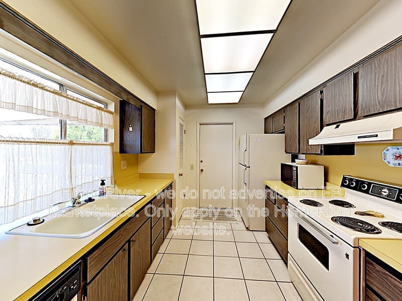 Sun City House: 10413 W Oak Ridge Dr