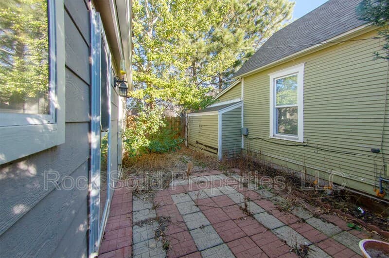 Cheyenne House: 2511 Central Avenue