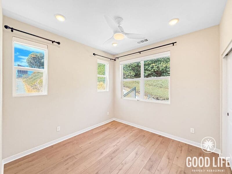 San Diego Townhome: 10432 Harlow Cir