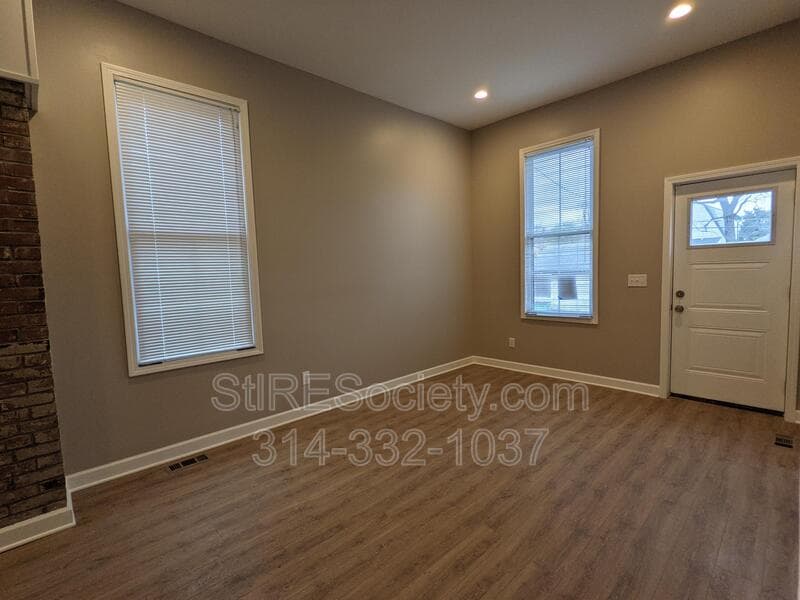 St. Louis Condo: 2206 Blendon Pl.