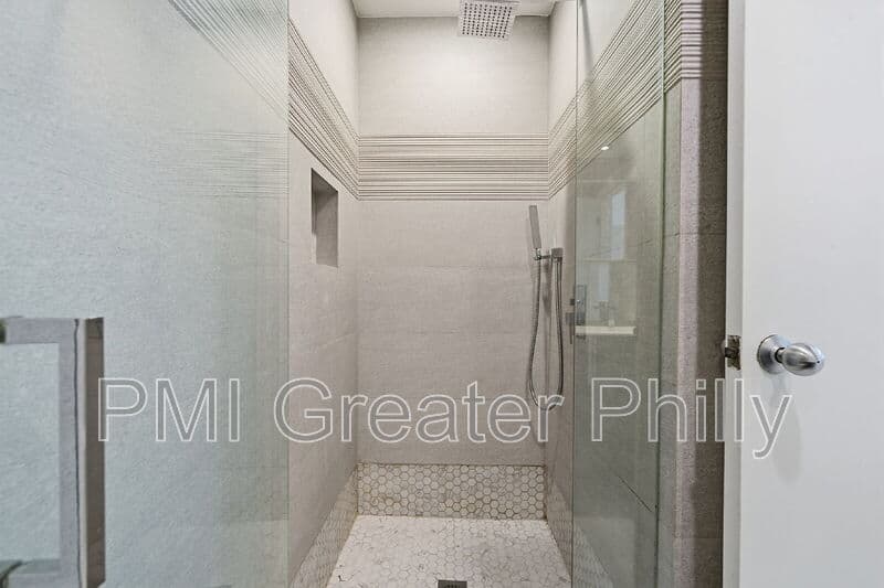 Philadelphia Condo: 182 Gay St
