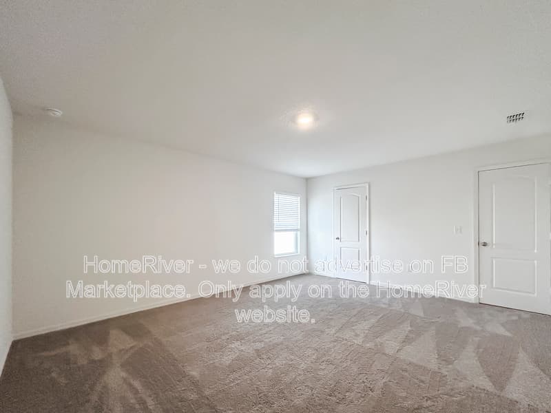 Jacksonville House: 6987 Canoe Birch Rd