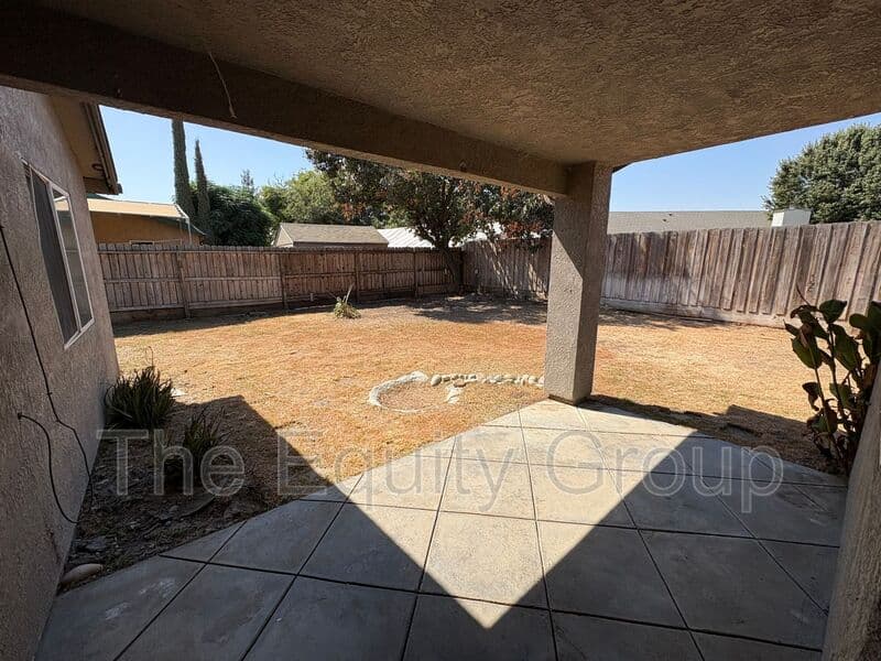 Tulare House: 1257 North Milner Street