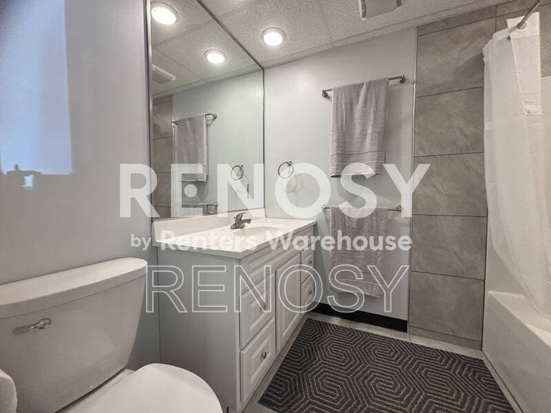 Des Moines Condo: 6633 NW 6th Dr