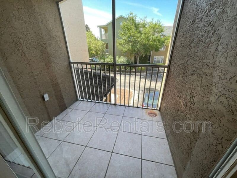 Jacksonville Condo: 10075 Gate Parkway N