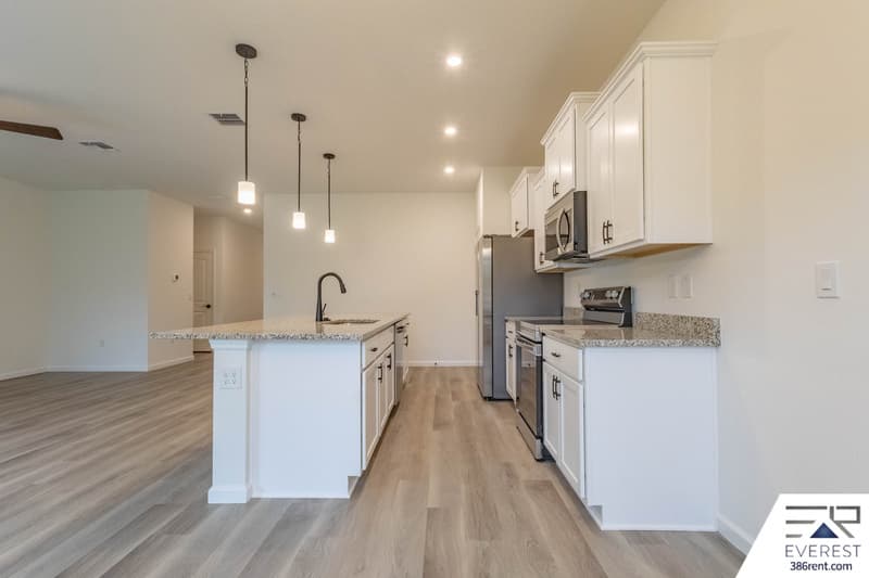 Palm Coast House: 30 Beckner Ln