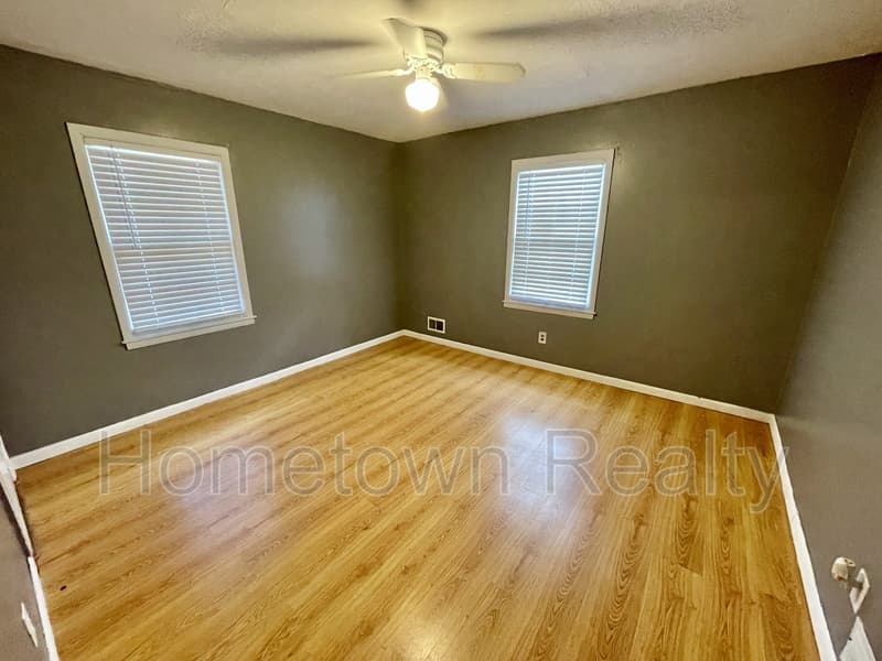 Riverdale House: 269 Valley Hill Road
