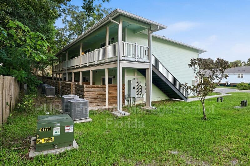 Ocala House: 318 NE 7 Terrace