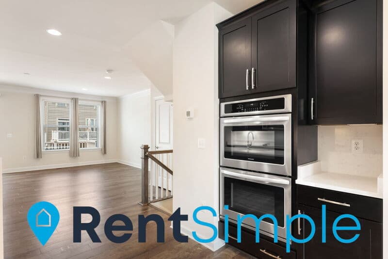 Manassas Townhome: 10520 Ratcliffe Trail