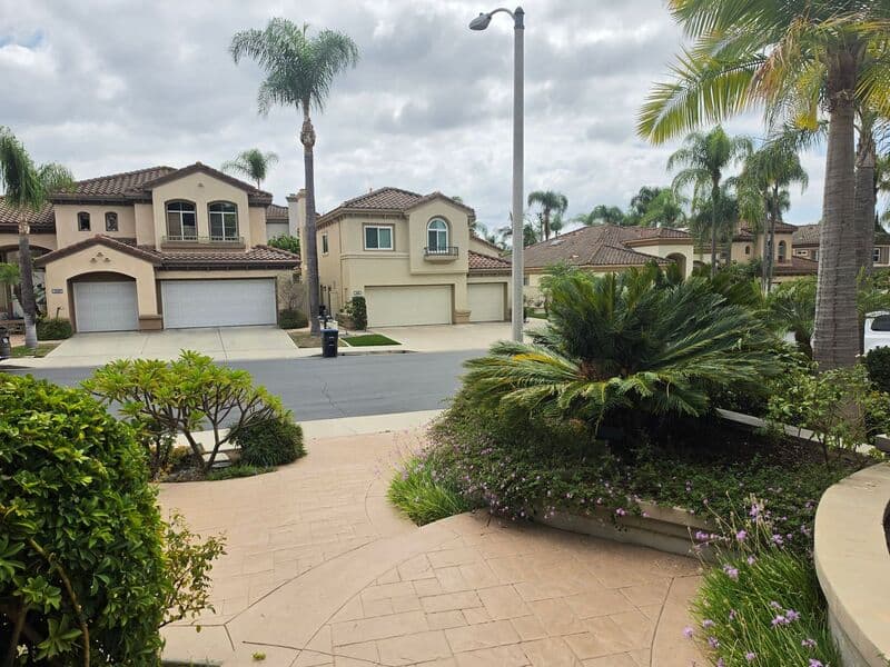 Tustin House: 12425 Woodhall Way