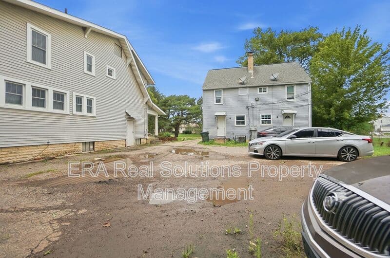 Columbus Condo: 2065 W Mound St