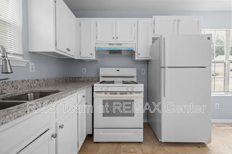 Decatur House: 2262 Cobb Creek Dr