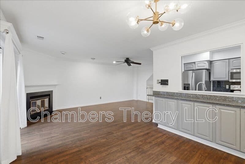 Arlington Condo: 2101 N Rolfe St
