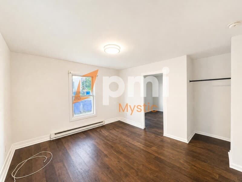 Meriden Condo: 129 Willow Street
