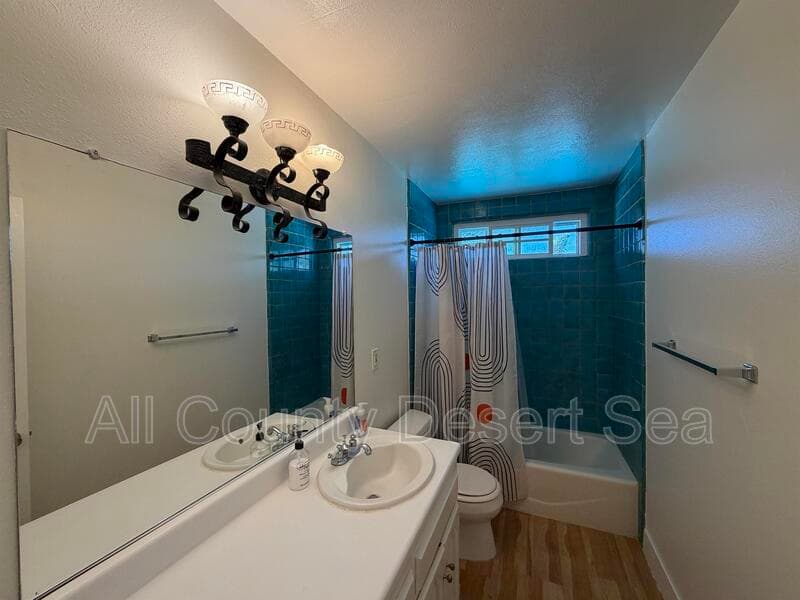 Huntington Beach House: 17542 Wrightwood Ln