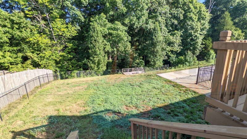 Clarksville House: 3317 Sunny Slope Drive