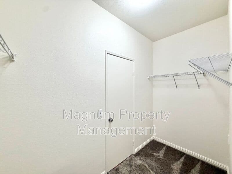 Menifee House: 33205 Gypsum St